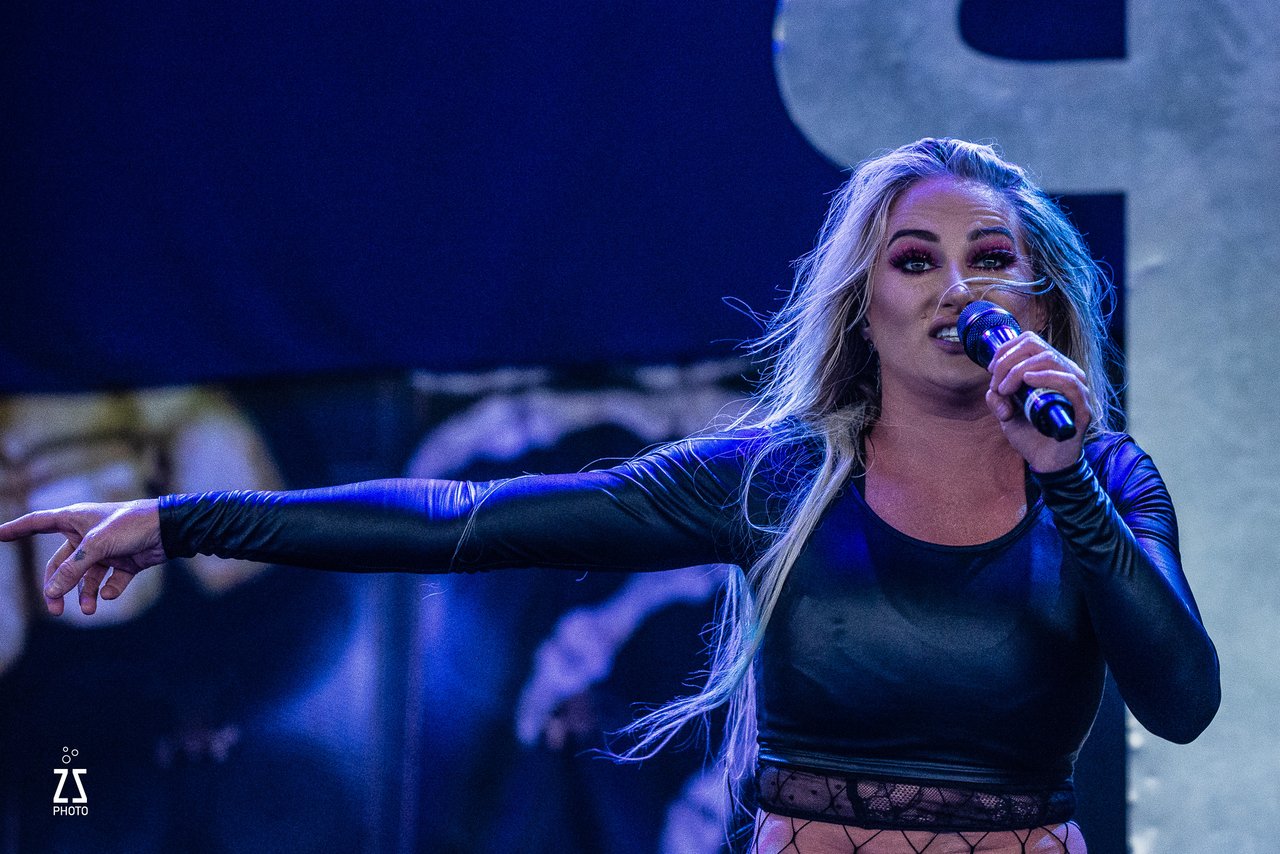 Butcher Babies. ZSP 6407.