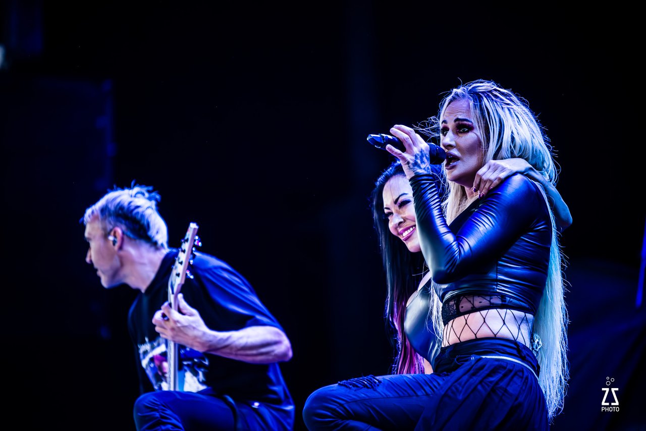 Butcher Babies. ZSP 6441 Enhanced NR.