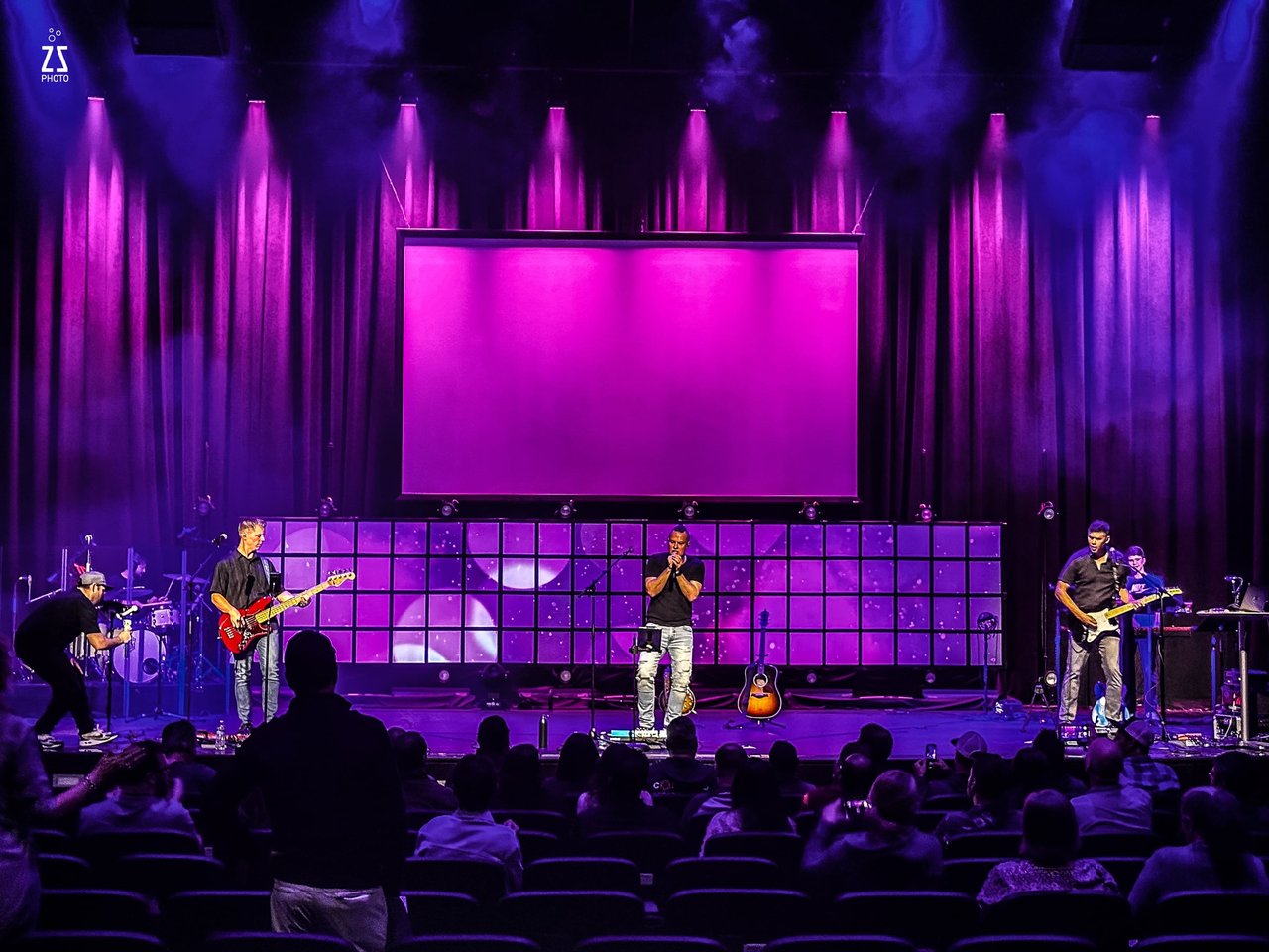 Agency Mavericks Band. IMG 1962.