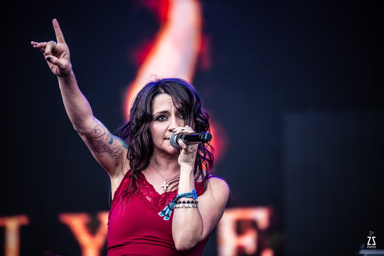 Flyleaf. ZSP 2421.